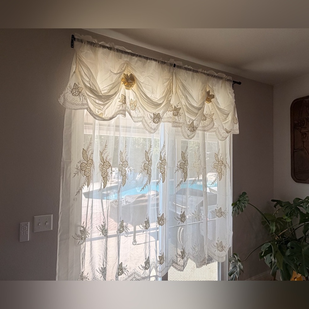 Vintage Embroidered Sheer Curtains Floral Lace 76x59 Set of 2